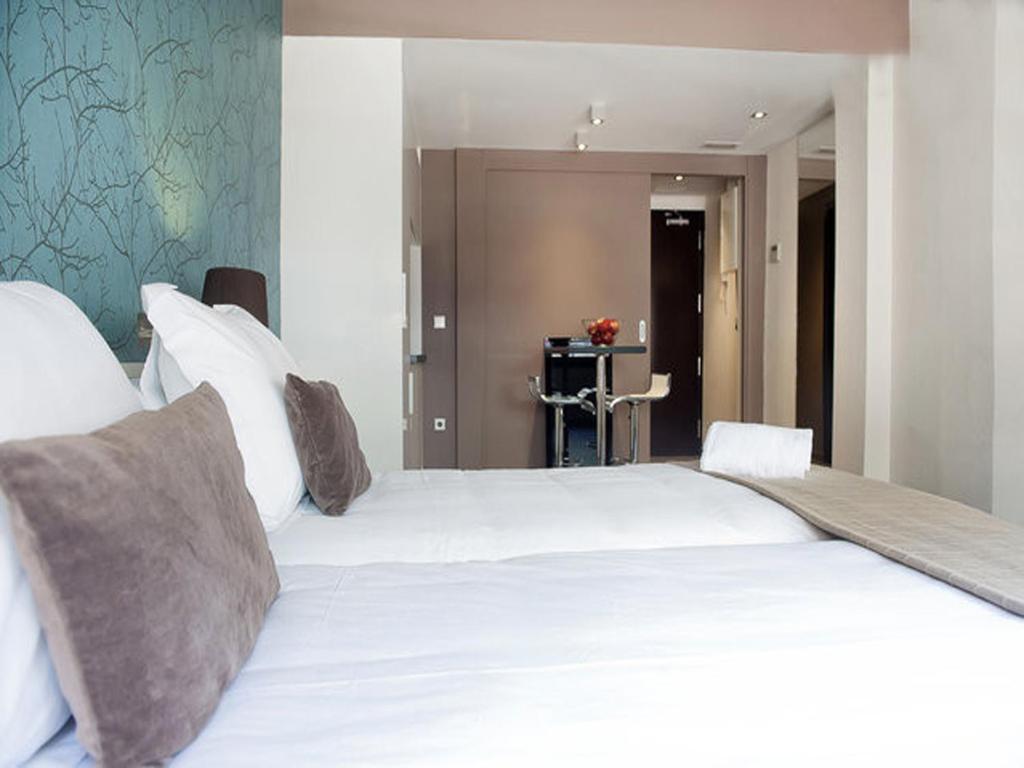 Barcelona Fifteen Central Aparthotel Room photo